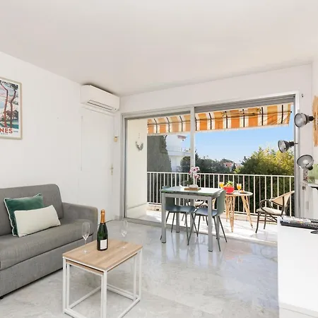 Montfleury Yourhosthelper Apartman *